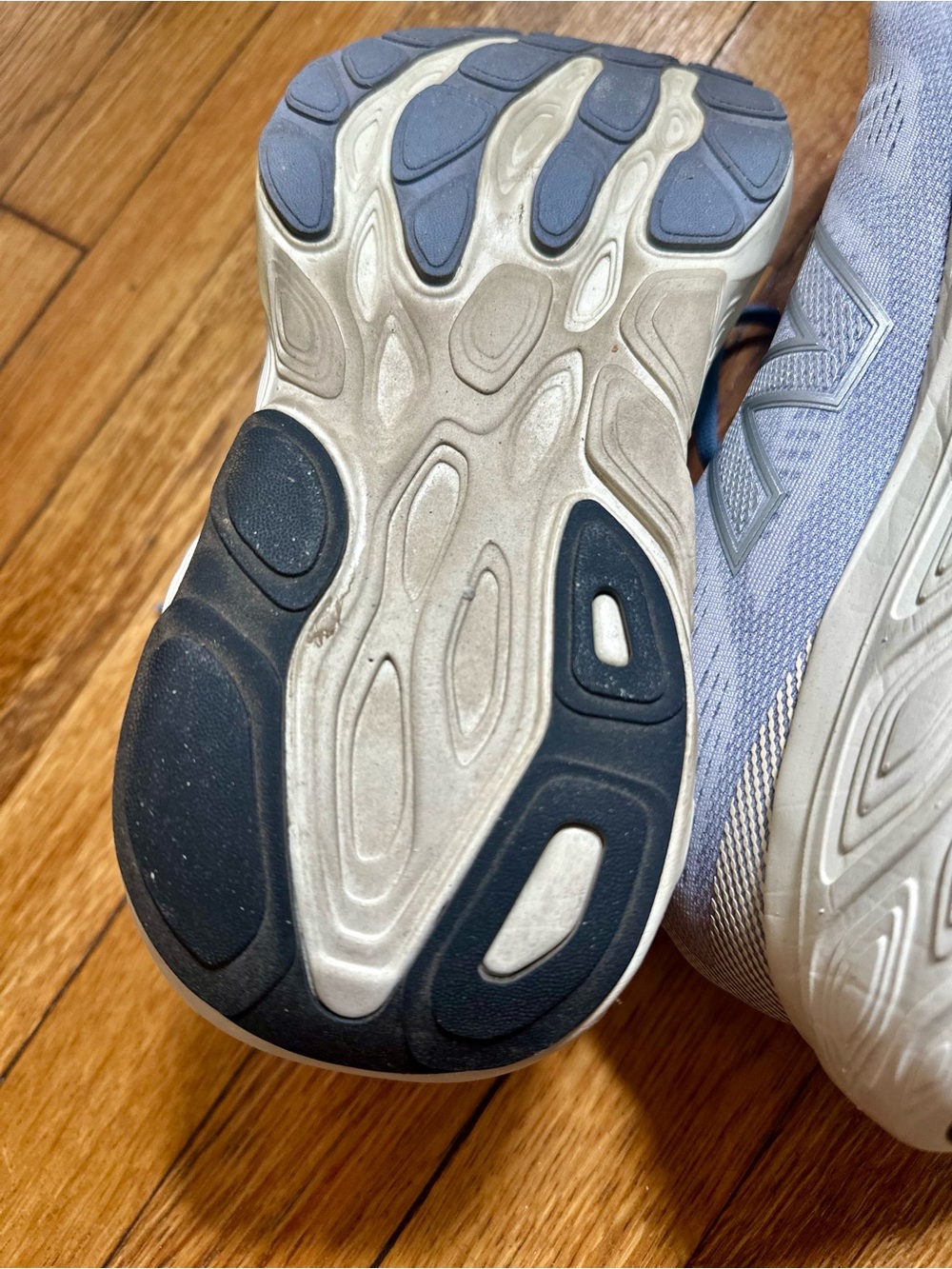 New Balance 880 v15 Fresh Foam Running Shoes - Picture 6 of 8